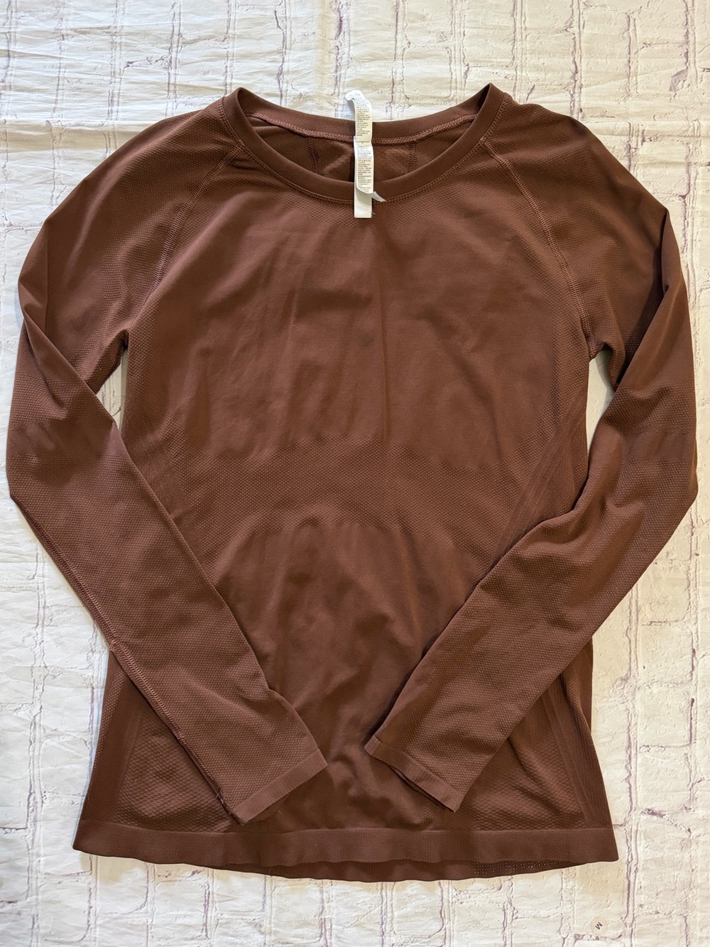 Athleta Momentum seamless Long Sleeve Training Top Chocolate Brown Size Medium